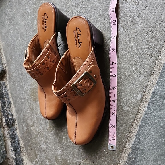 clarks bendables clogs